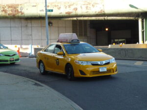 Telefone de Taxista e Táxi Grande em Taquaritinga Araraquara Jaboticabal Itápolis Ibitinga Borborema Tabatinga Bariri Matão e Ribeirão Preto SP