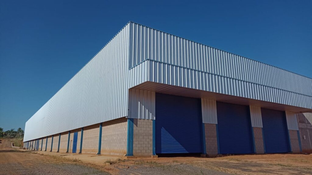 Telhado Metálico Para Galpão Estrutura Metálica Tesoura Vão Livre 10 Metros Telhado Embutido Residencial Telhadista Em Araçatuba Birigui Bastos Dracena Três Lagoas SP Lins Penápolis Marília